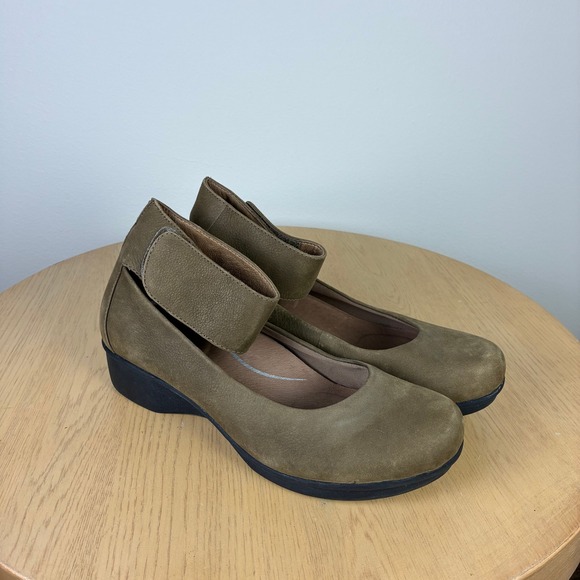Dansko Lulu Nubuck Ankle Strap Wedge Clogs Women's EU 40 US 10 Boho Cottage - Picture 1 of 10